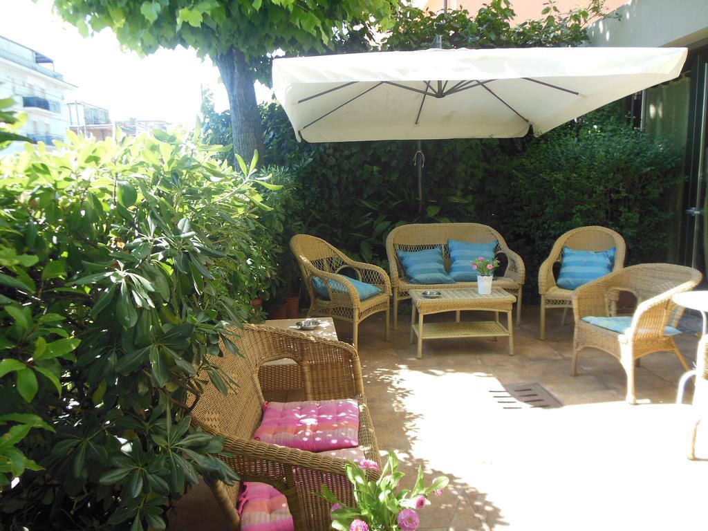 Hotel Edy Rimini Exterior foto