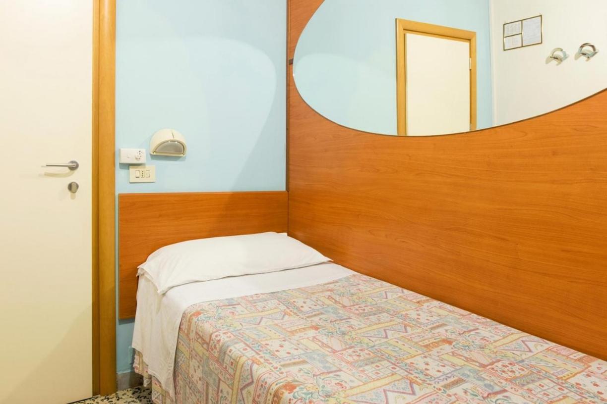 Hotel Edy Rimini Exterior foto